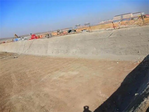 柯坪高铁桩基础建设